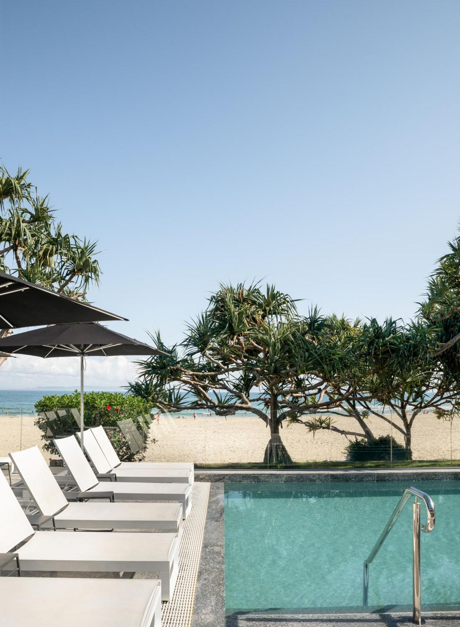Netanya Noosa Beachfront Resort Kültér fotó