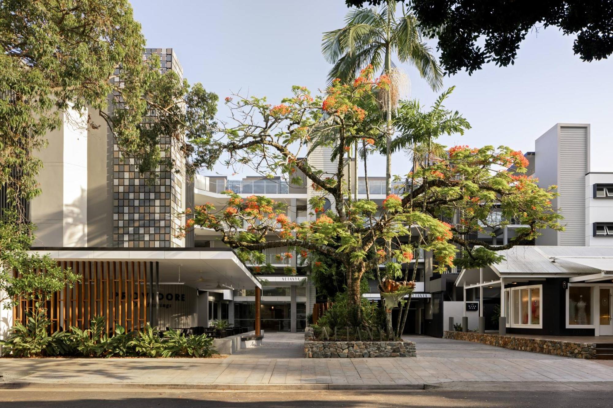 Netanya Noosa Beachfront Resort Kültér fotó
