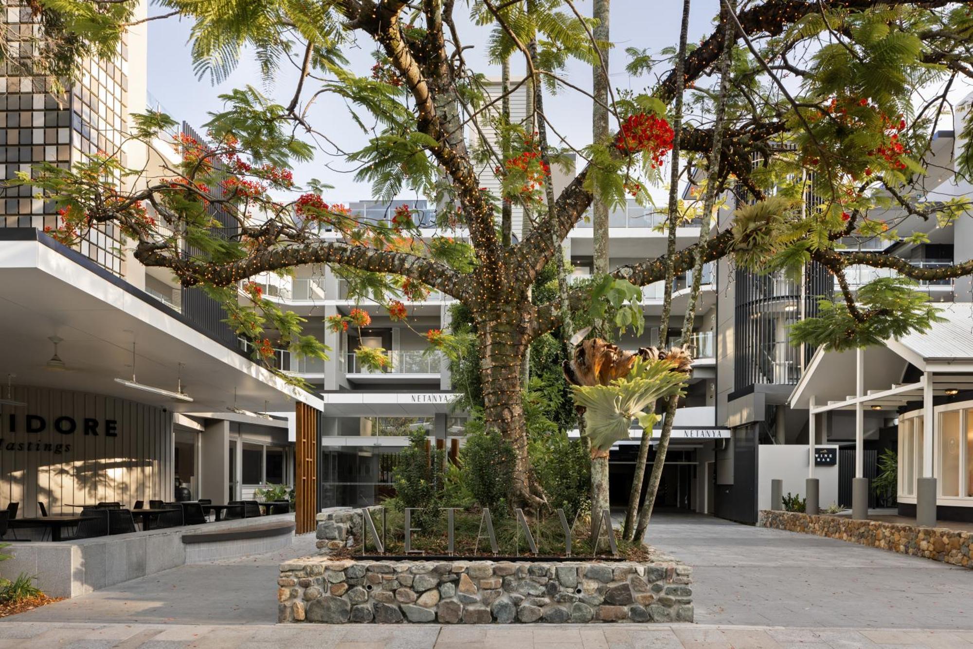 Netanya Noosa Beachfront Resort Kültér fotó