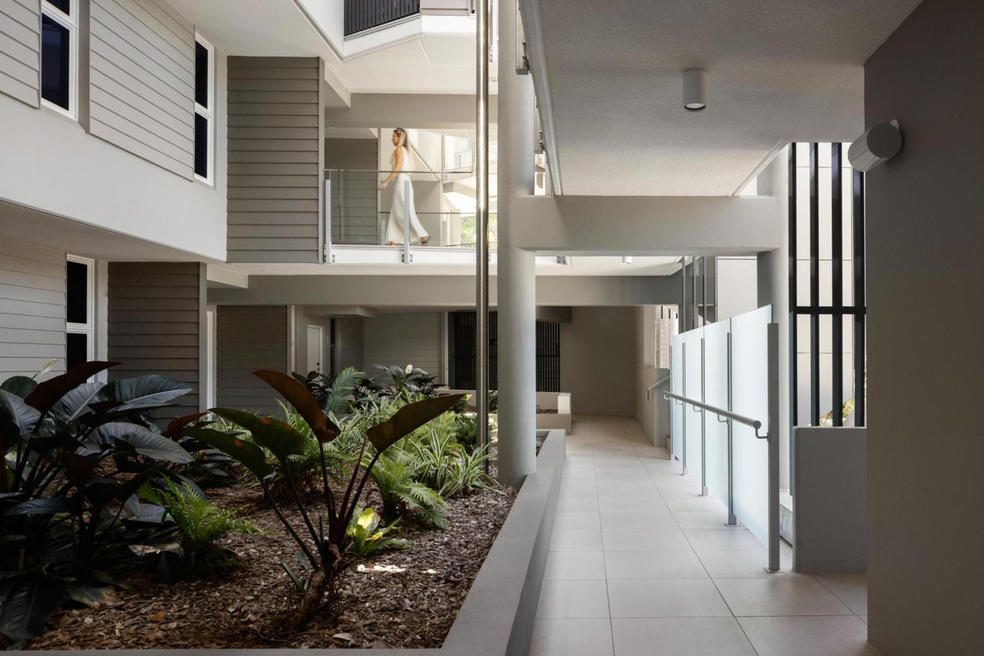Netanya Noosa Beachfront Resort Kültér fotó